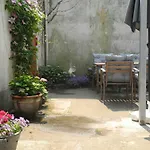 Hübsche ruhige Wohnung im Viertel